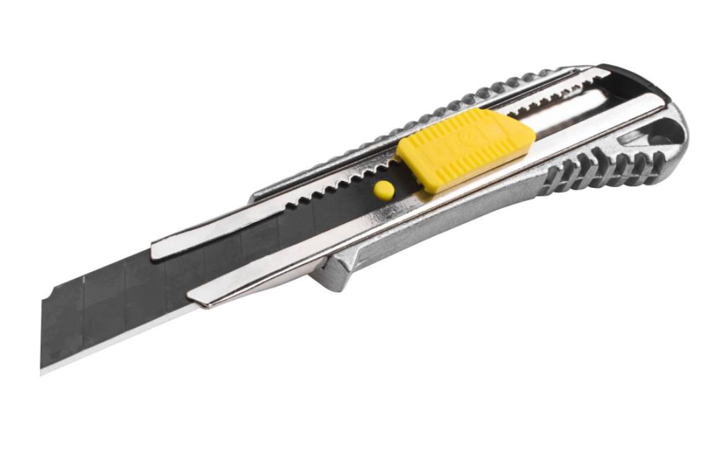 Nóż z ostrzem łamanym 18 mm metalowy korpus